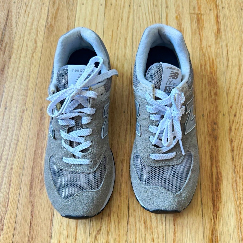 New Balance 574 Core Grey White Suede Sneakers WL574EVG Women's Size 7.5